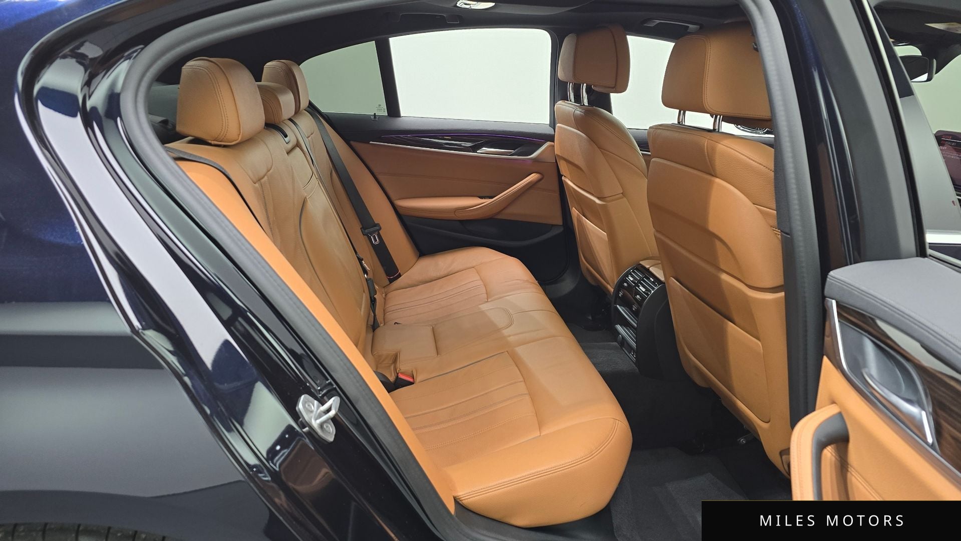 BMW 5 Series (G30) 2021 — миниатюра 12