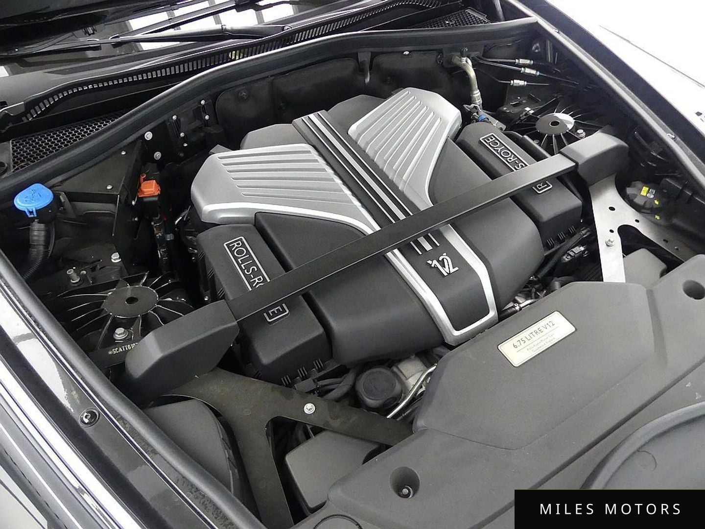 Rolls-Royce 팬텀 2021 — миниатюра 5