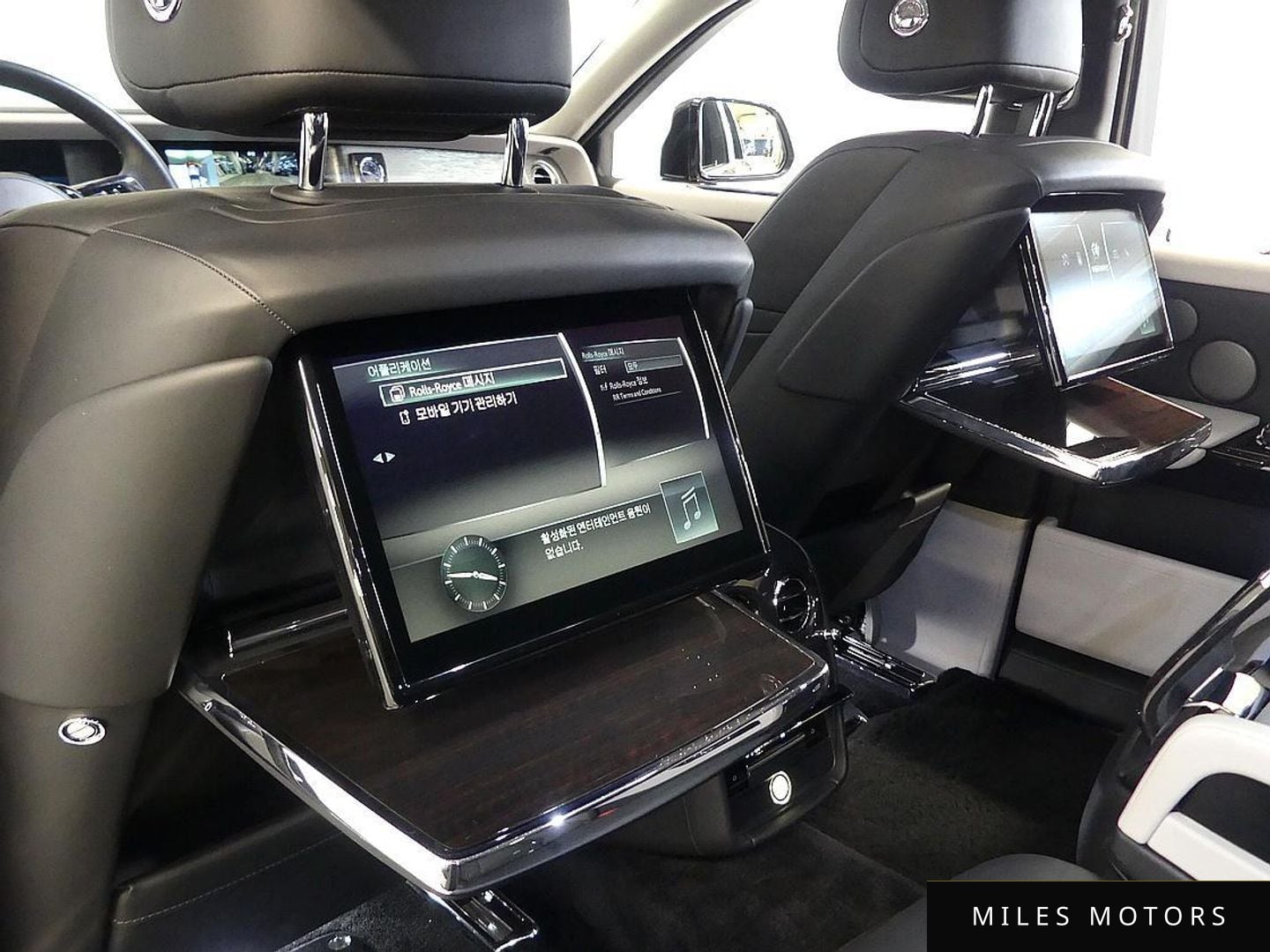 Rolls-Royce 팬텀 2021 — миниатюра 15