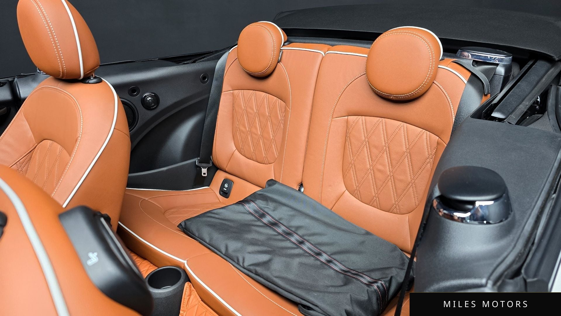 MINI Cooper Convertible 2024 — миниатюра 12