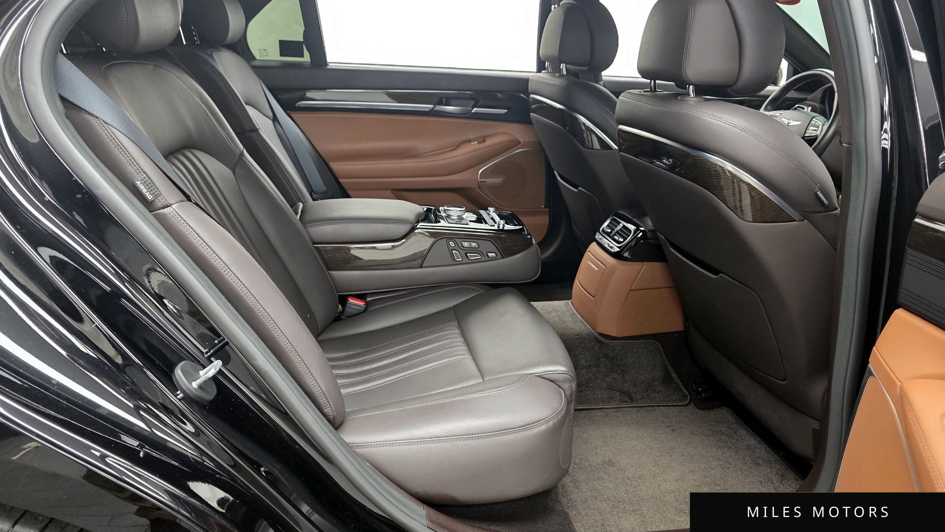 Genesis G90 2021 — миниатюра 12