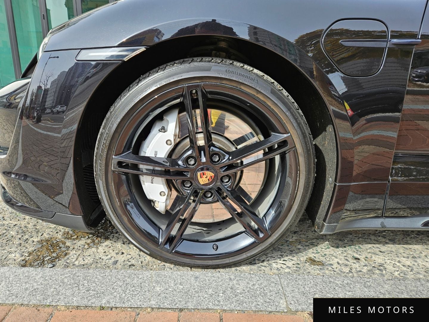 Porsche Taycan 2021 — миниатюра 5