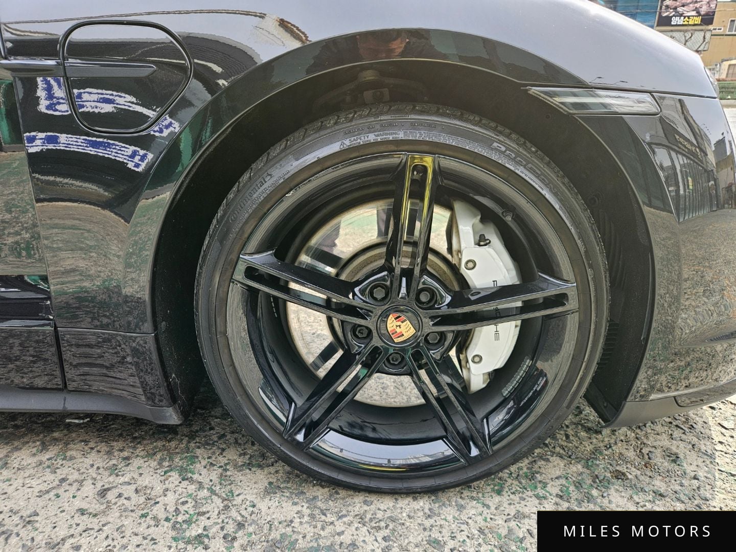 Porsche Taycan 2021 — миниатюра 12