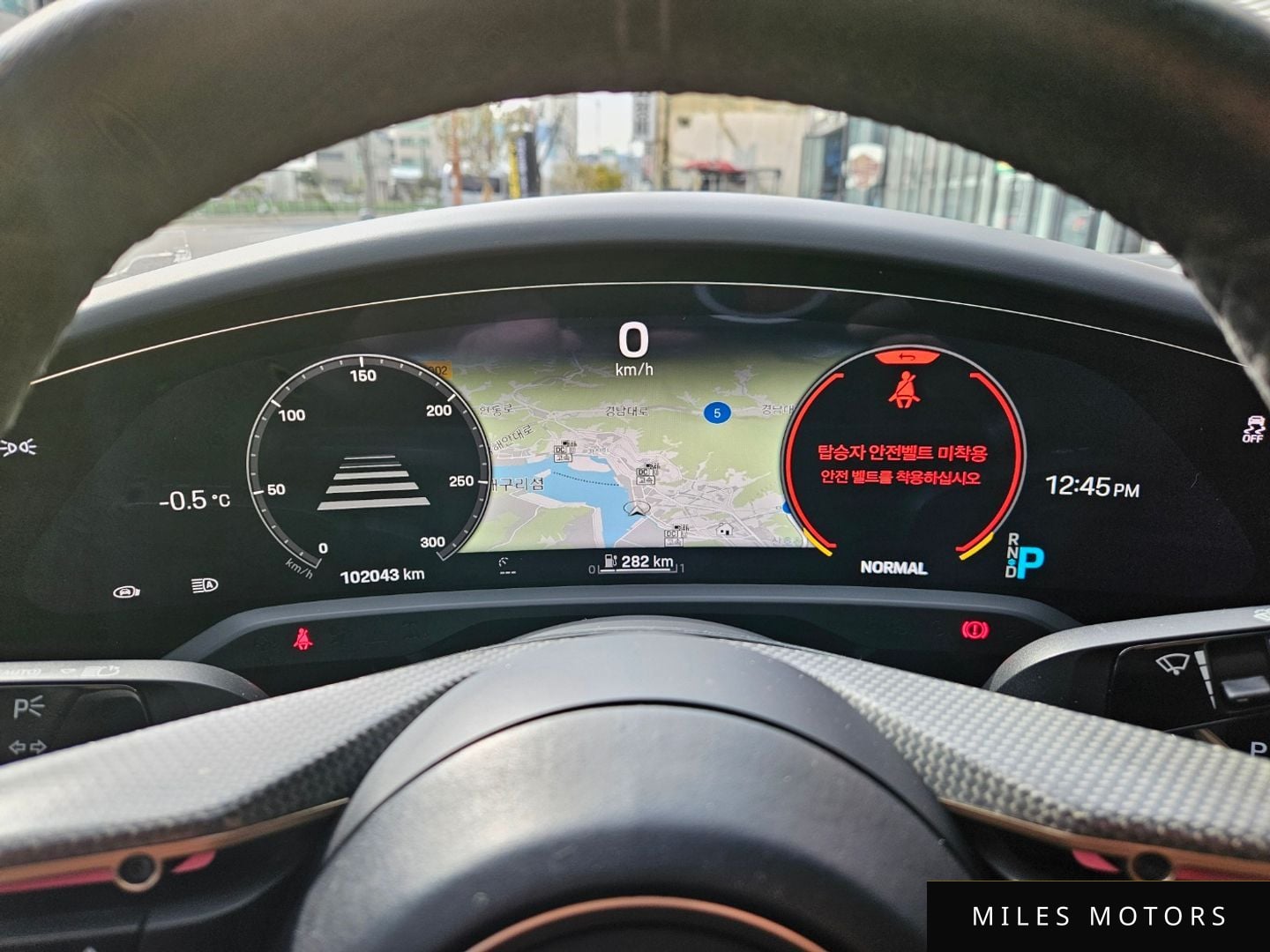 Porsche Taycan 2021 — миниатюра 13