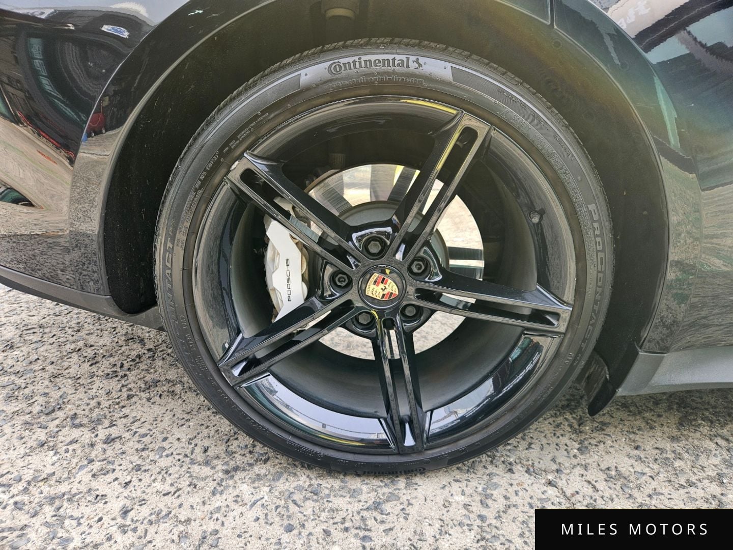 Porsche Taycan 2021 — миниатюра 15