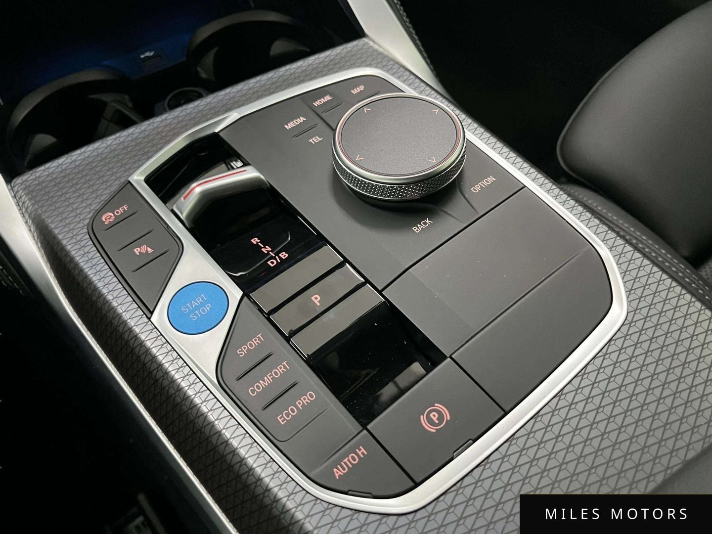 BMW i4 2025 — миниатюра 9
