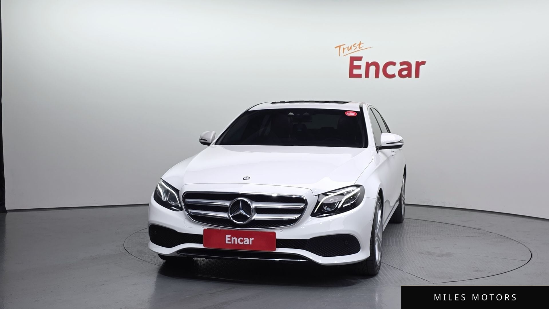 Mercedes-Benz E-Class W213 2017 — миниатюра 3