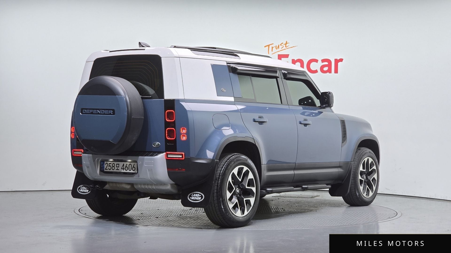 Land Rover Defender 2022 — миниатюра 2