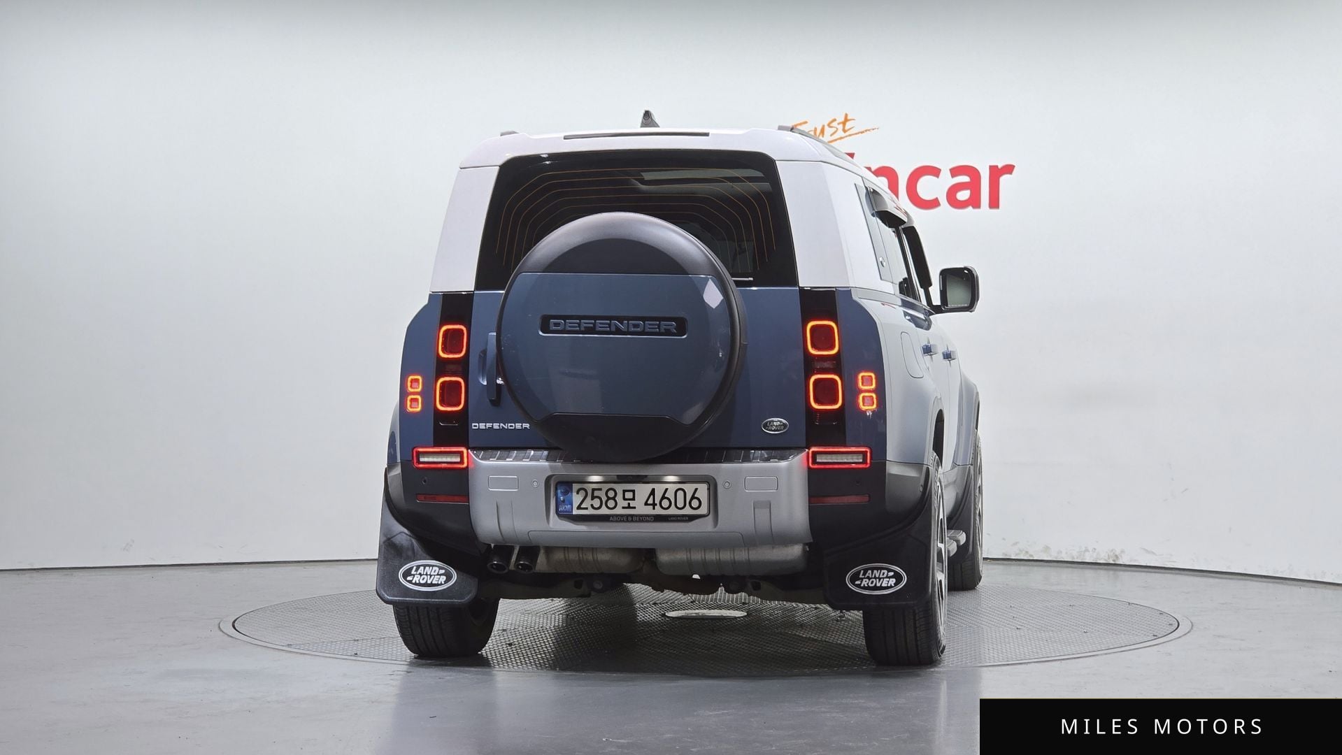 Land Rover Defender 2022 — миниатюра 4