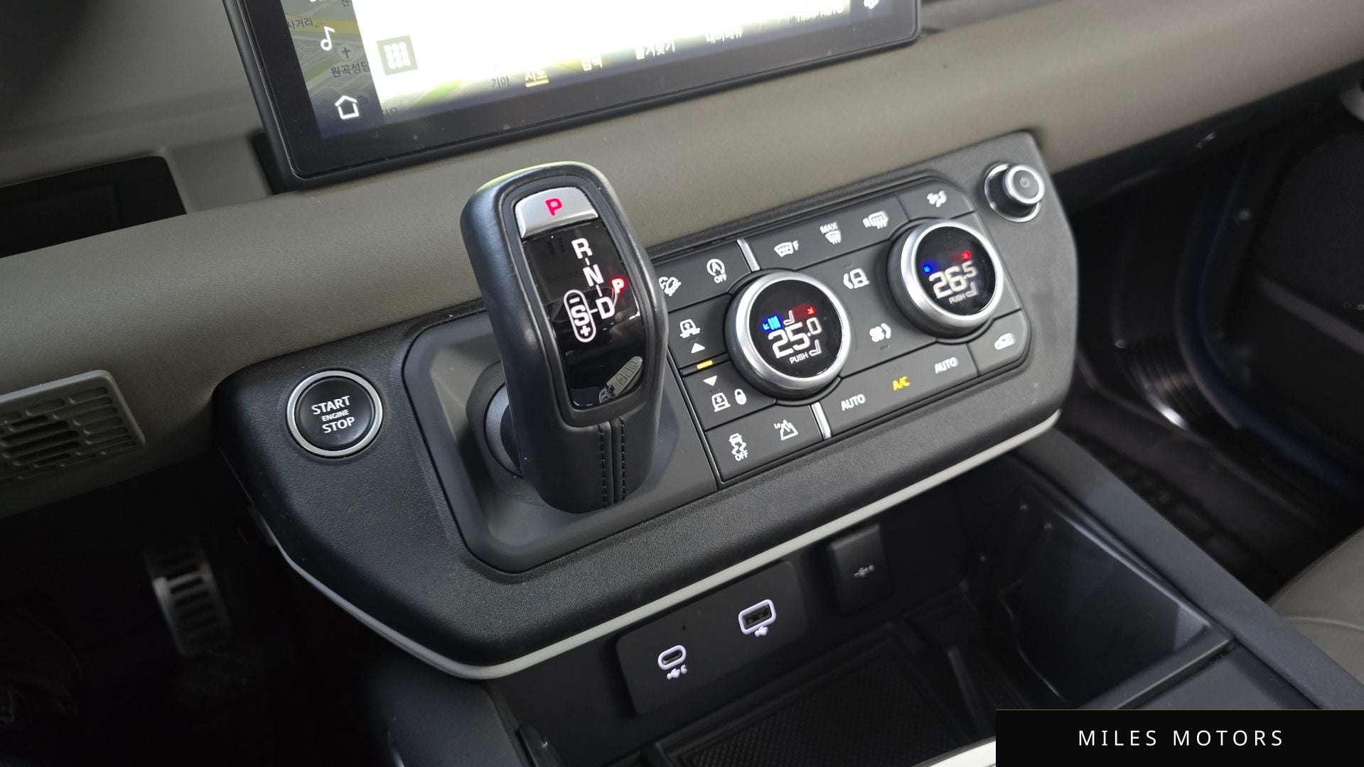 Land Rover Defender 2022 — миниатюра 9