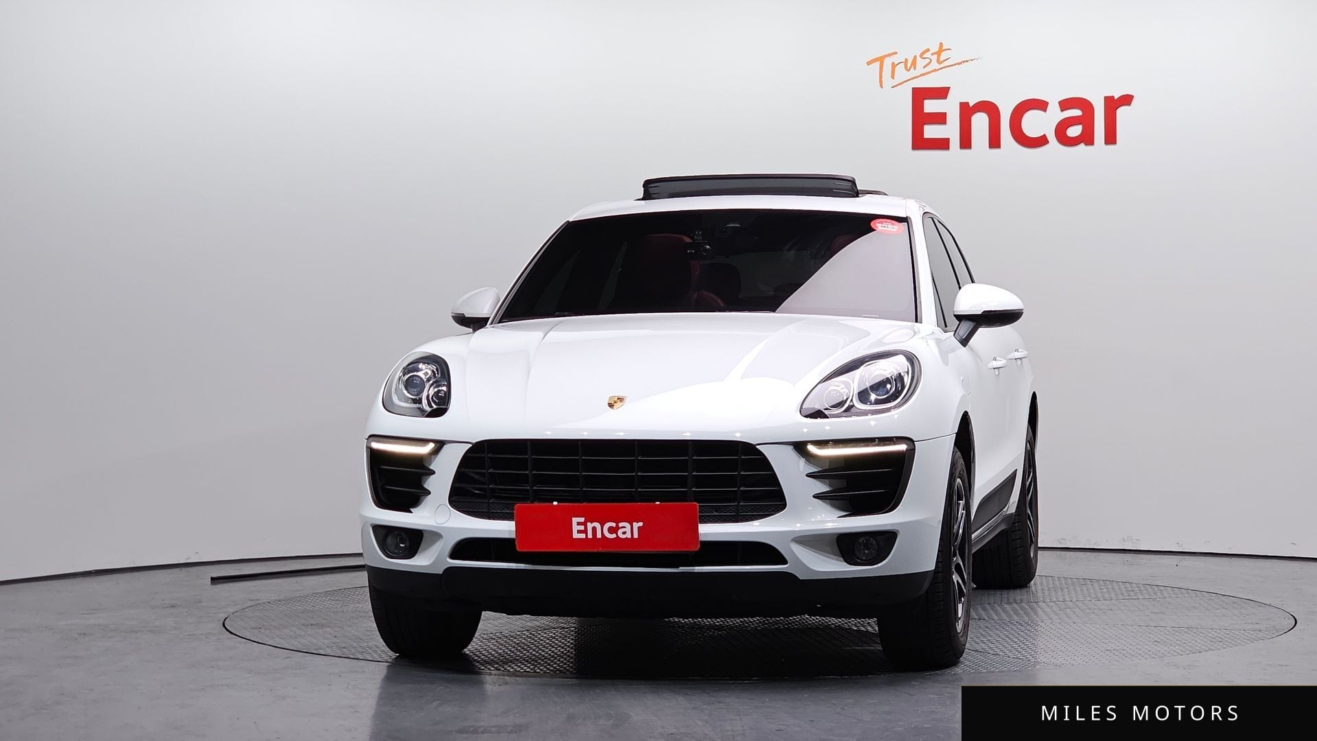 Porsche Macan 2017 — миниатюра 3