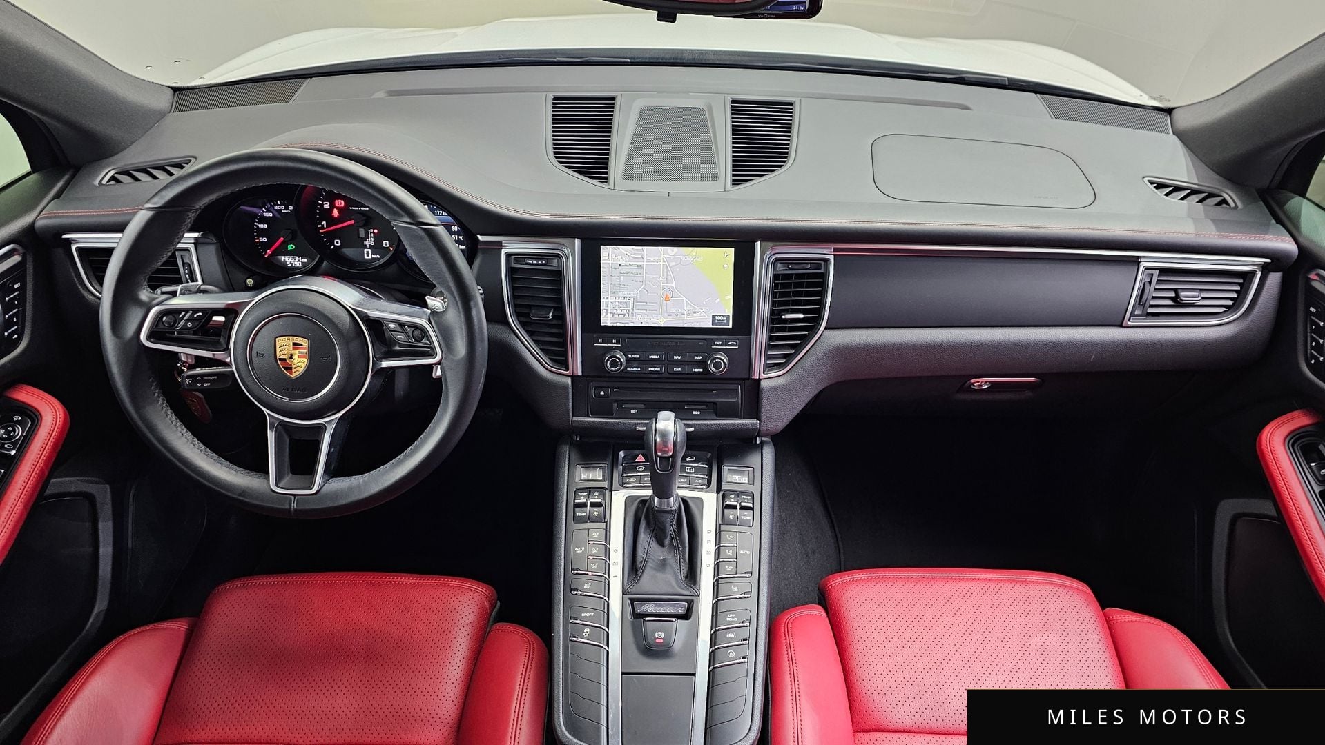 Porsche Macan 2017 — миниатюра 7