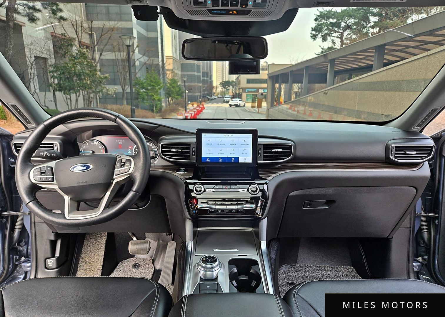 Ford Explorer 2021 — миниатюра 10