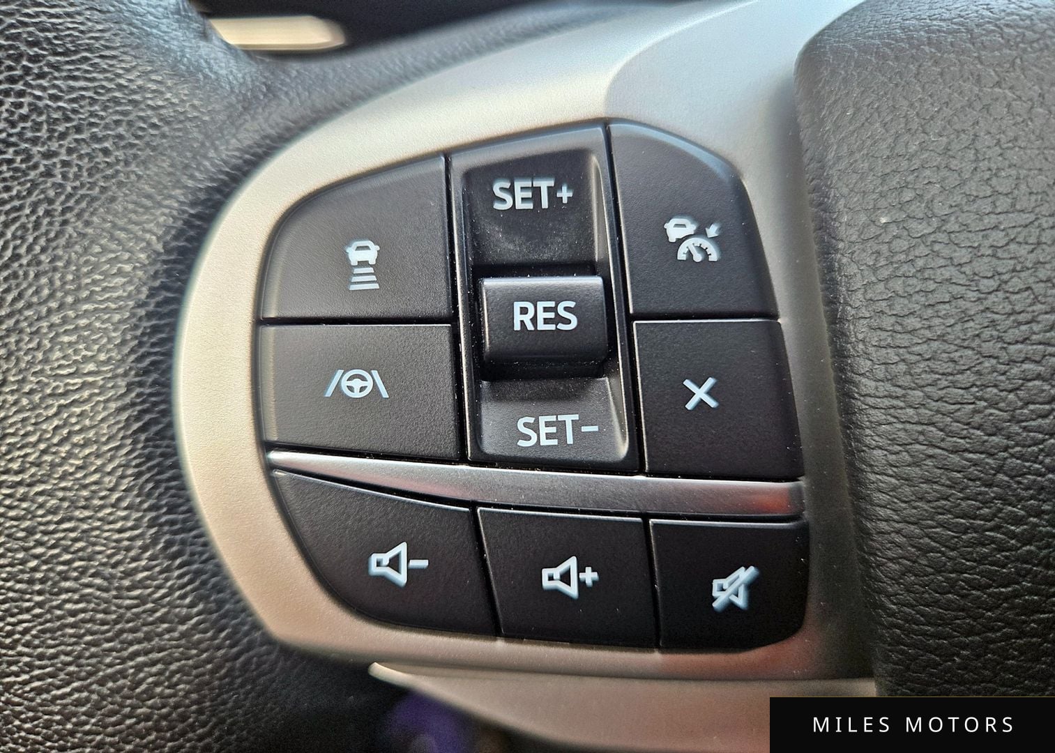 Ford Explorer 2021 — миниатюра 17
