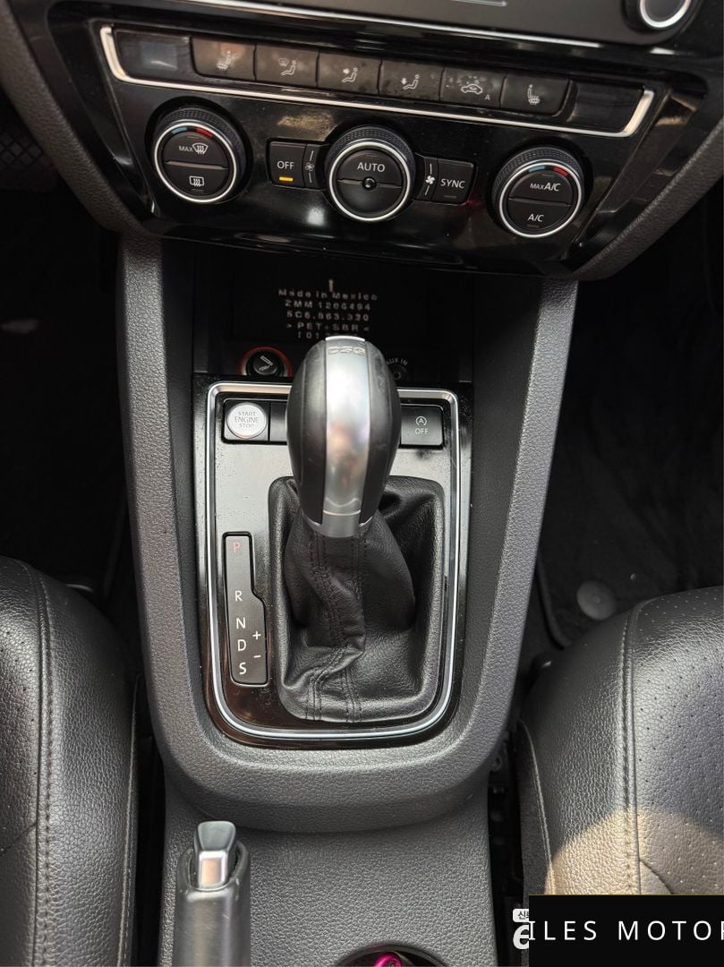 Volkswagen 제타 2015 — миниатюра 12