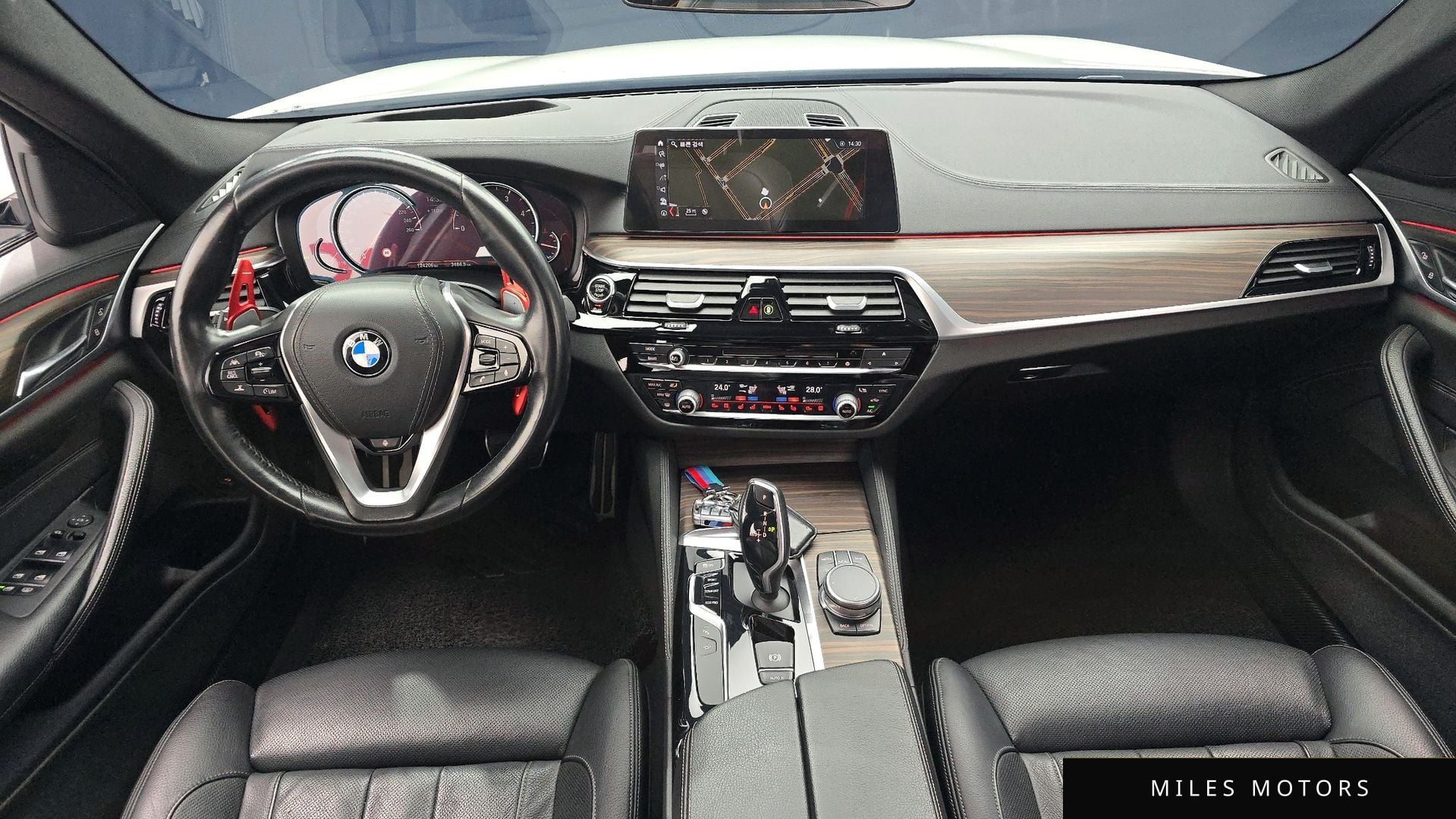 BMW 5시리즈 (G30) 2017 — миниатюра 7