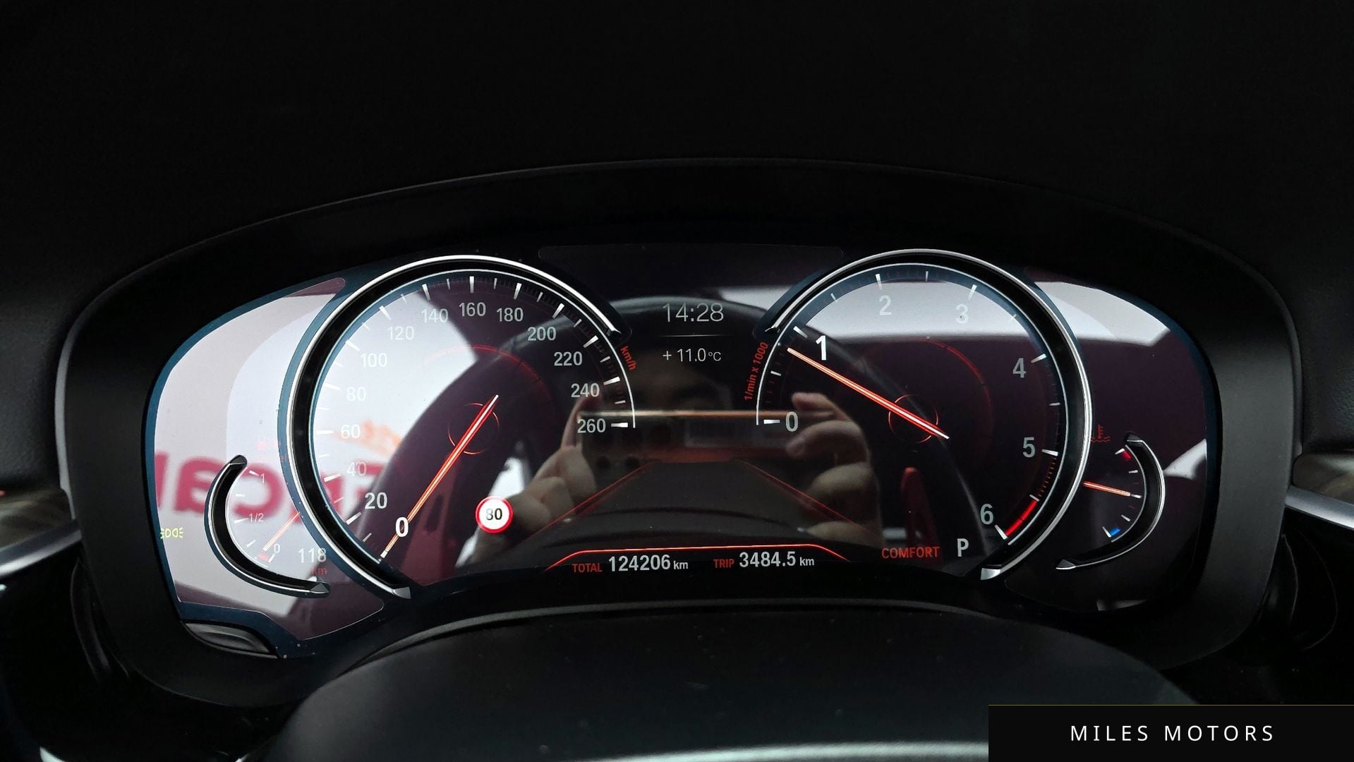 BMW 5시리즈 (G30) 2017 — миниатюра 8
