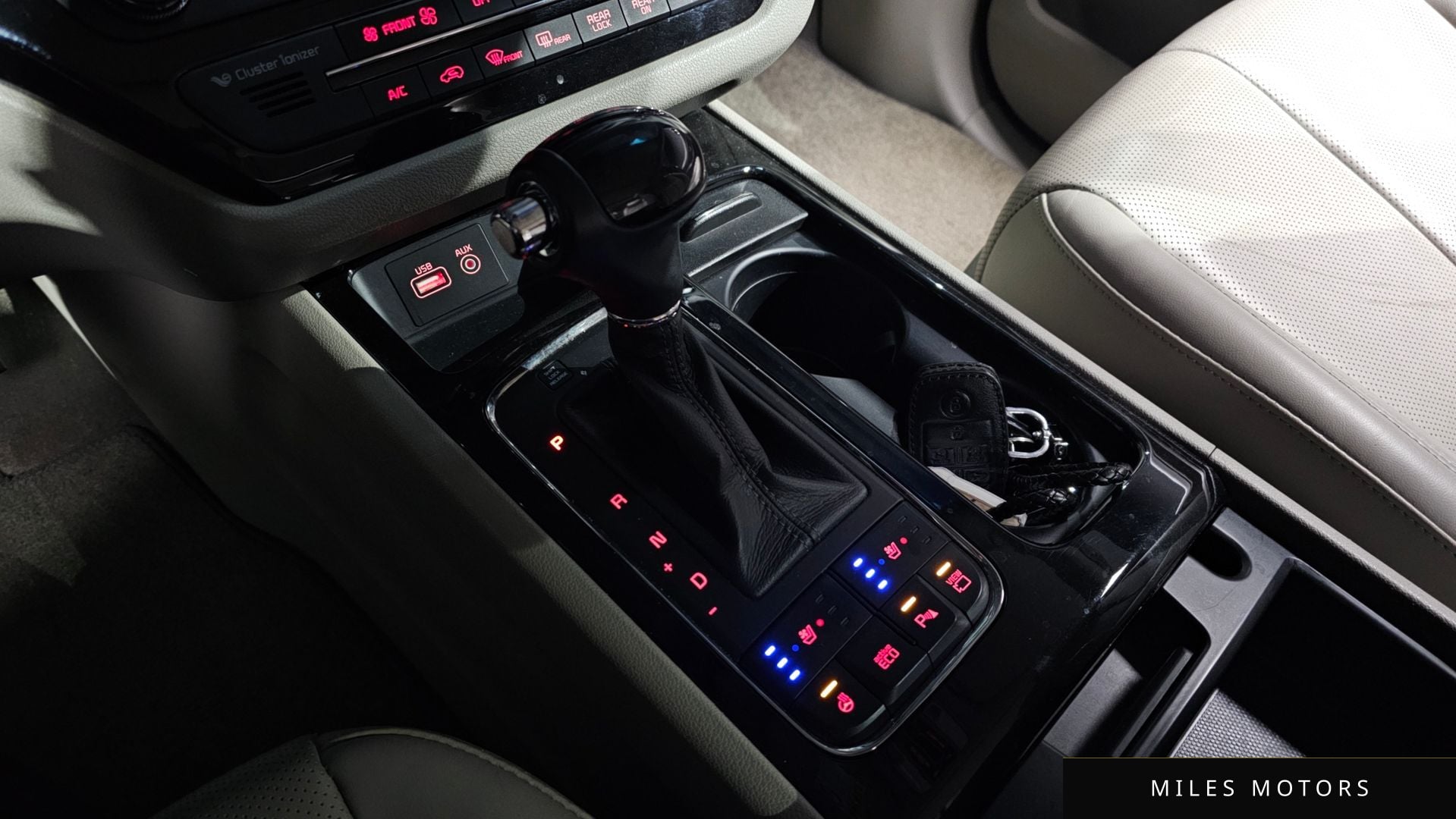 Kia Canival 2016 — миниатюра 9