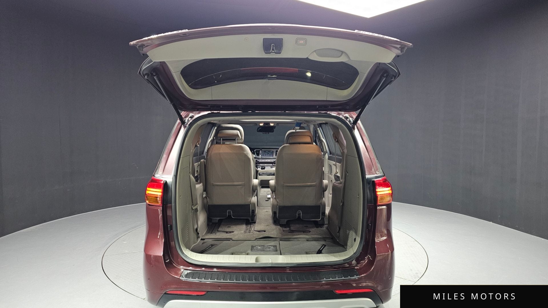 Kia Canival 2016 — миниатюра 20
