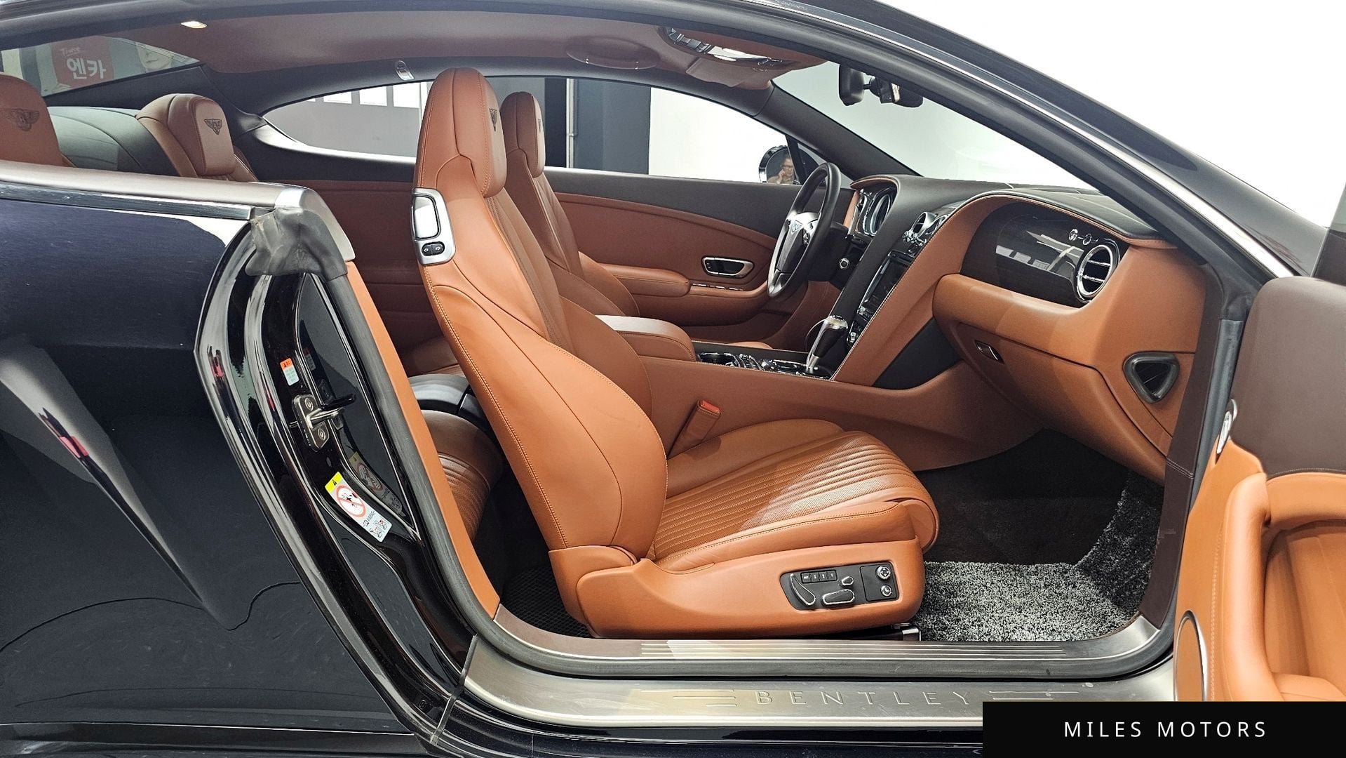 Bentley 컨티넨탈 GT 2016 — миниатюра 11