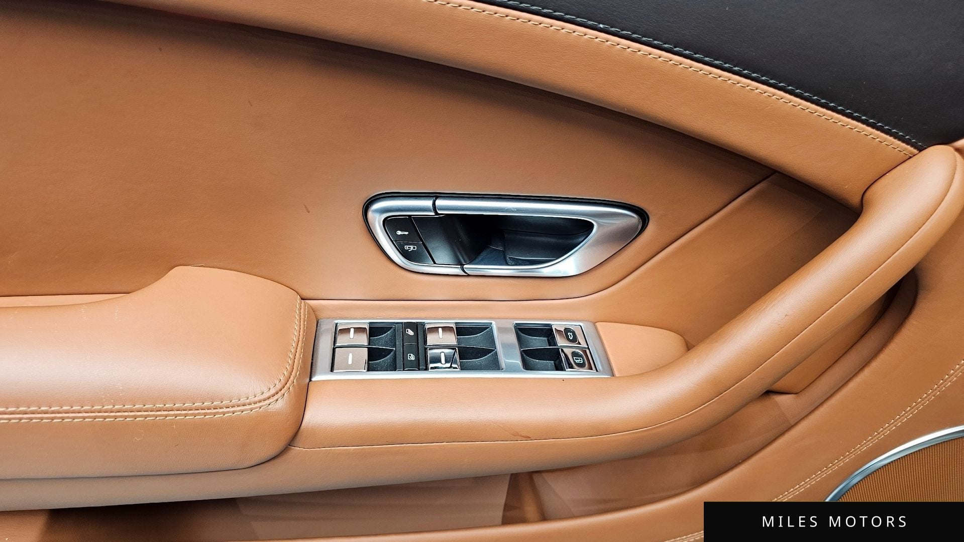 Bentley 컨티넨탈 GT 2016 — миниатюра 17