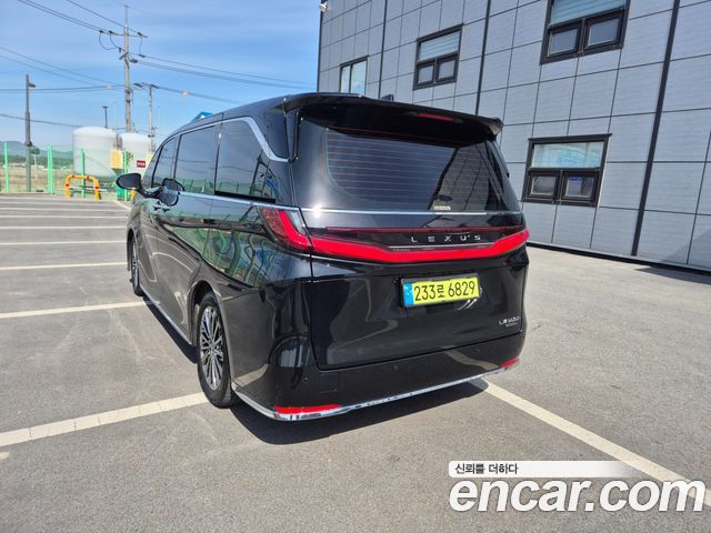 Лексус LM 2025 — миниатюра 4