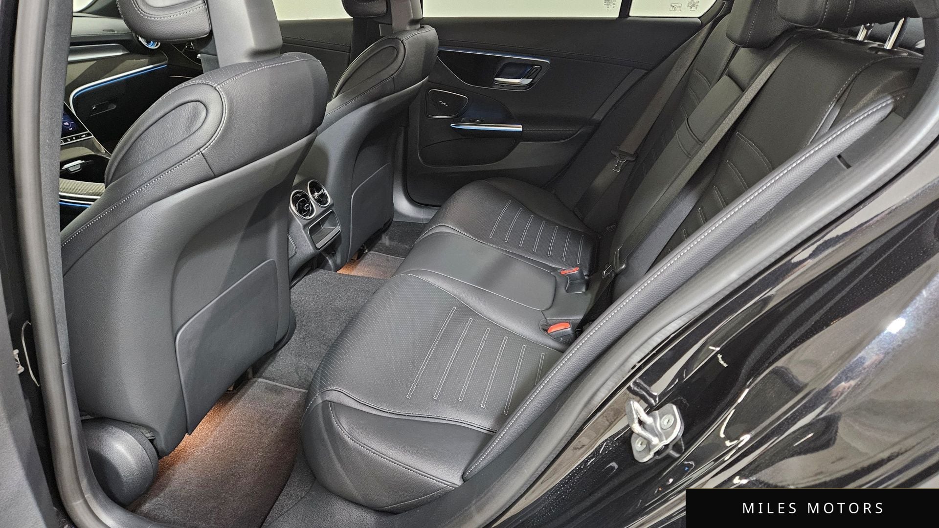 Mercedes-Benz C-Class W206 2023 — миниатюра 10
