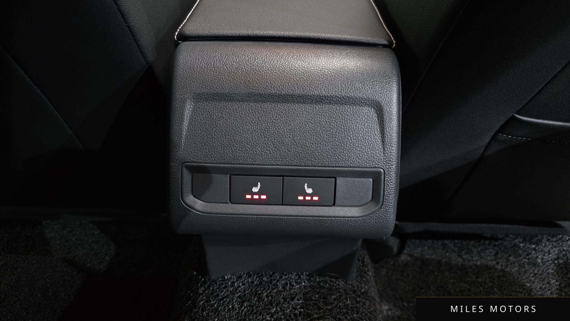 Volkswagen 제타 2024 — миниатюра 18