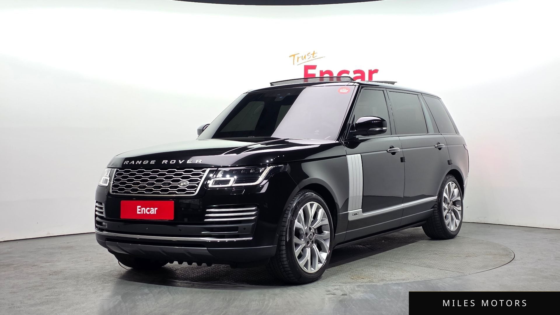 Land Rover Range Rover 2020 — фото 1 из 12