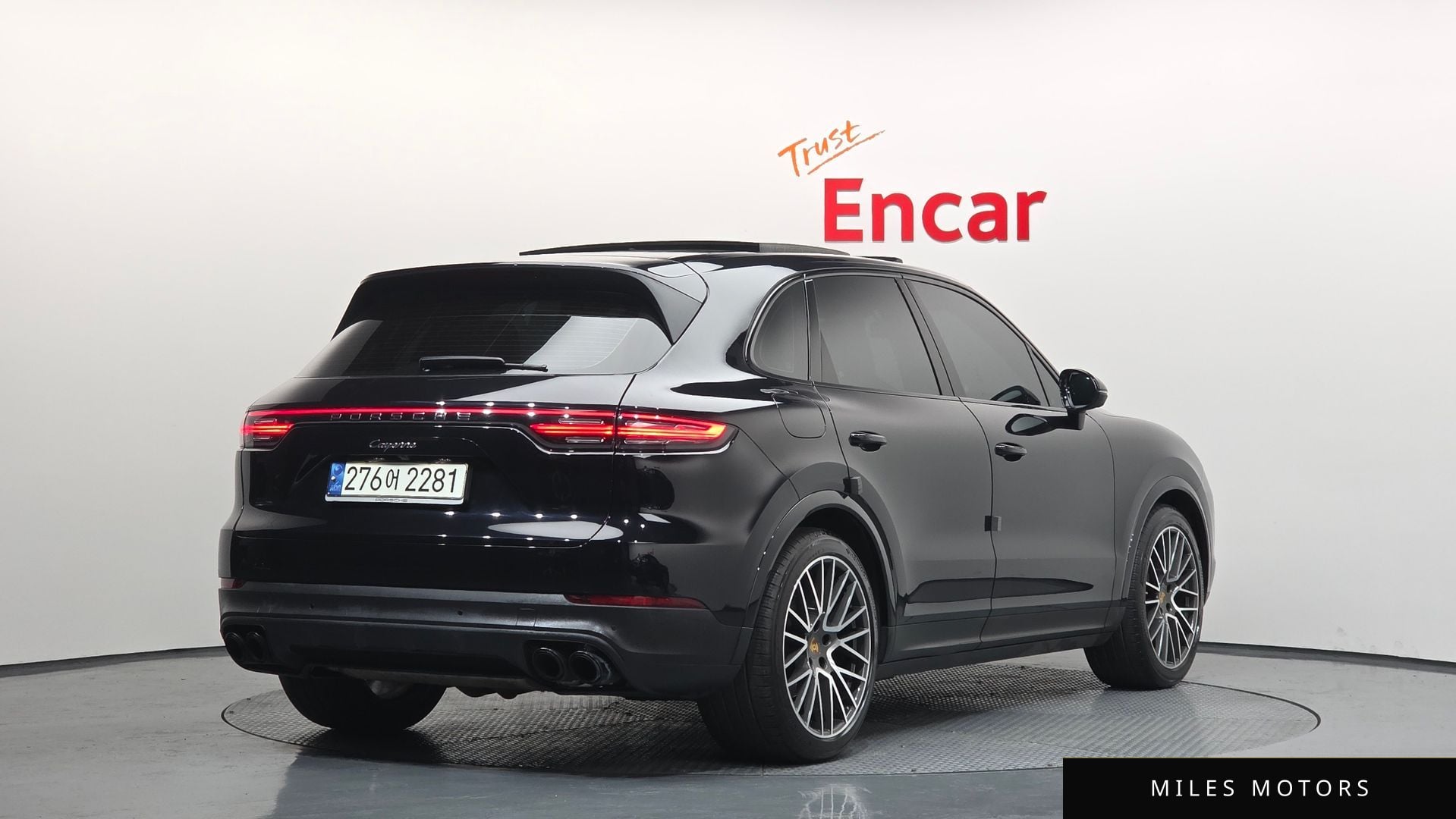 Porsche Cayenne 2021 — миниатюра 2