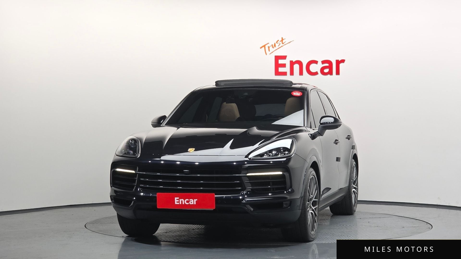 Porsche Cayenne 2021 — миниатюра 3