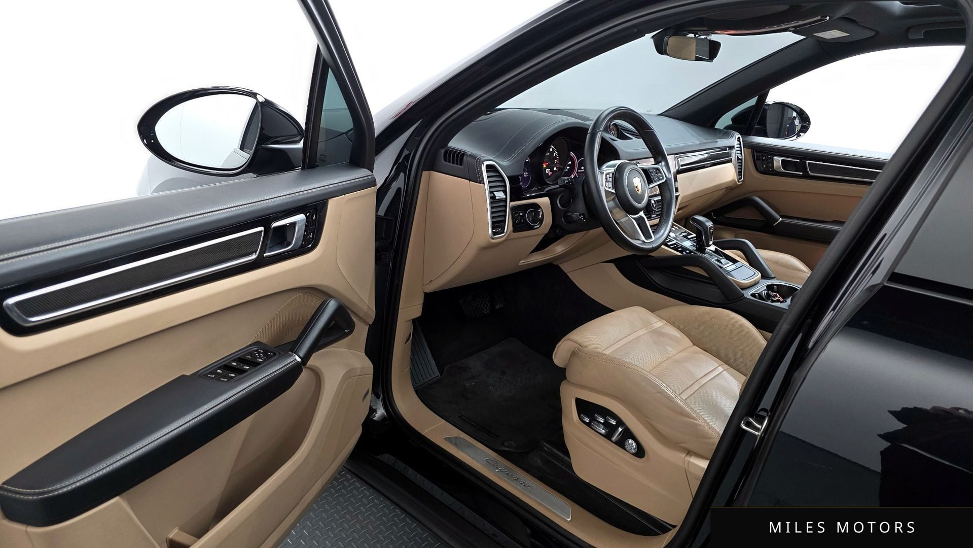 Porsche Cayenne 2021 — миниатюра 10