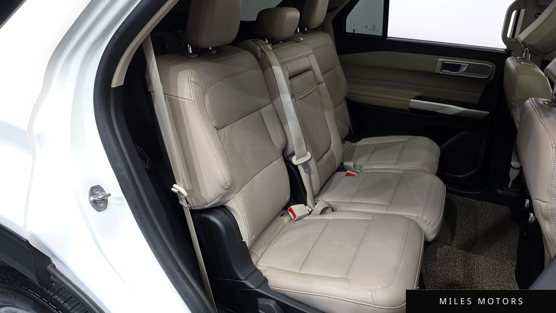Ford Explorer 2023 — миниатюра 12