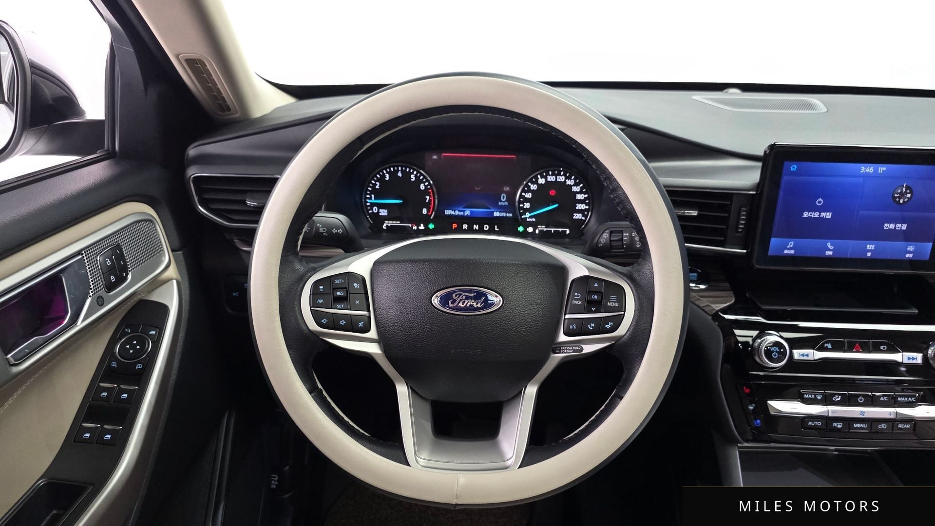 Ford Explorer 2023 — миниатюра 13