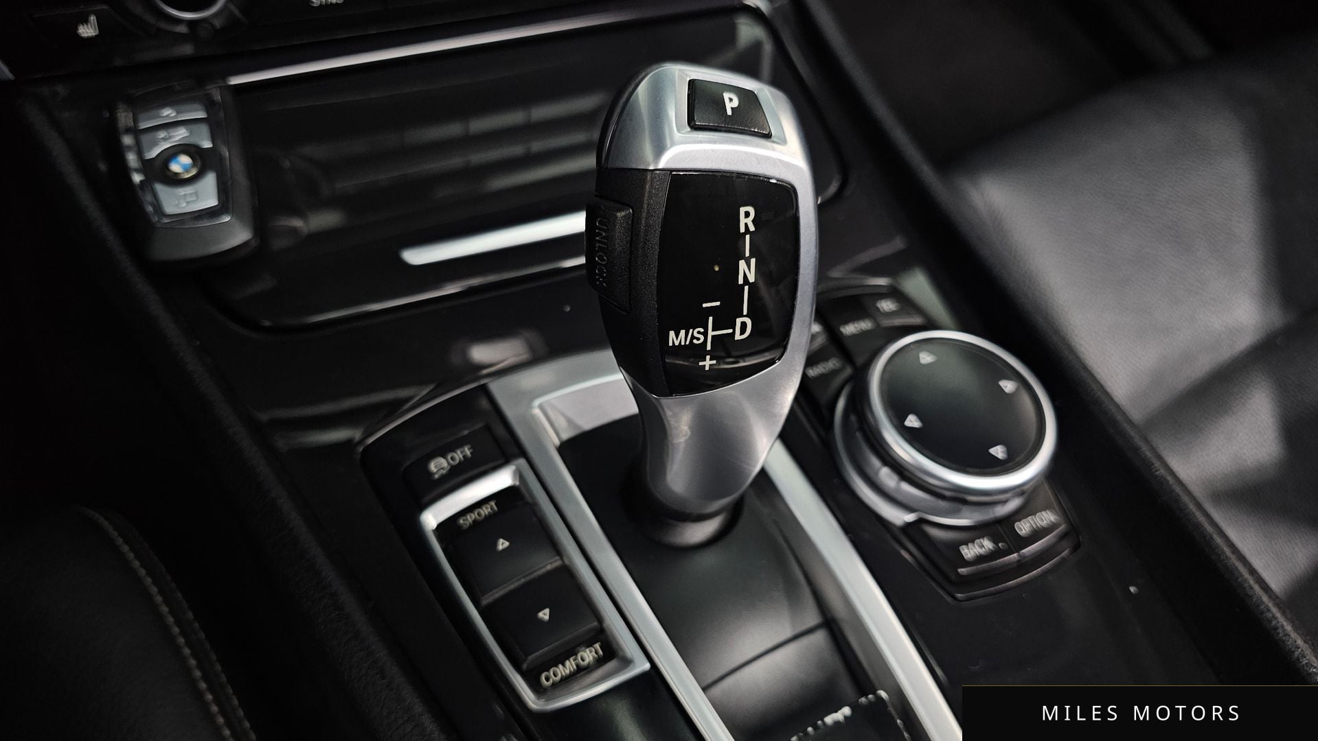 BMW 5 Series GT (F07) 2014 — миниатюра 9