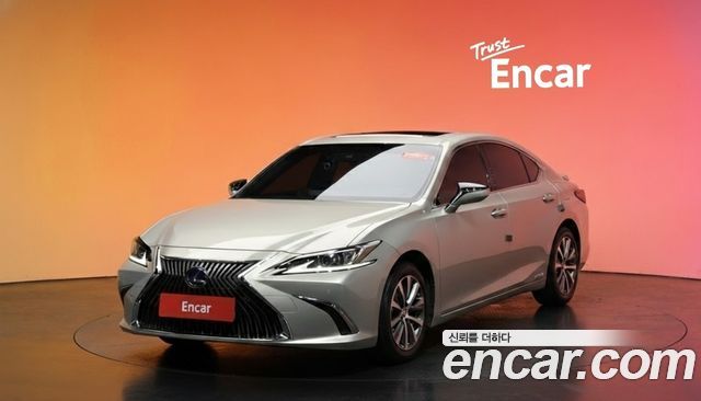 Лексус ES300h 2019 — миниатюра 10