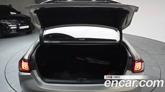 Лексус ES300h 2019 — миниатюра 20
