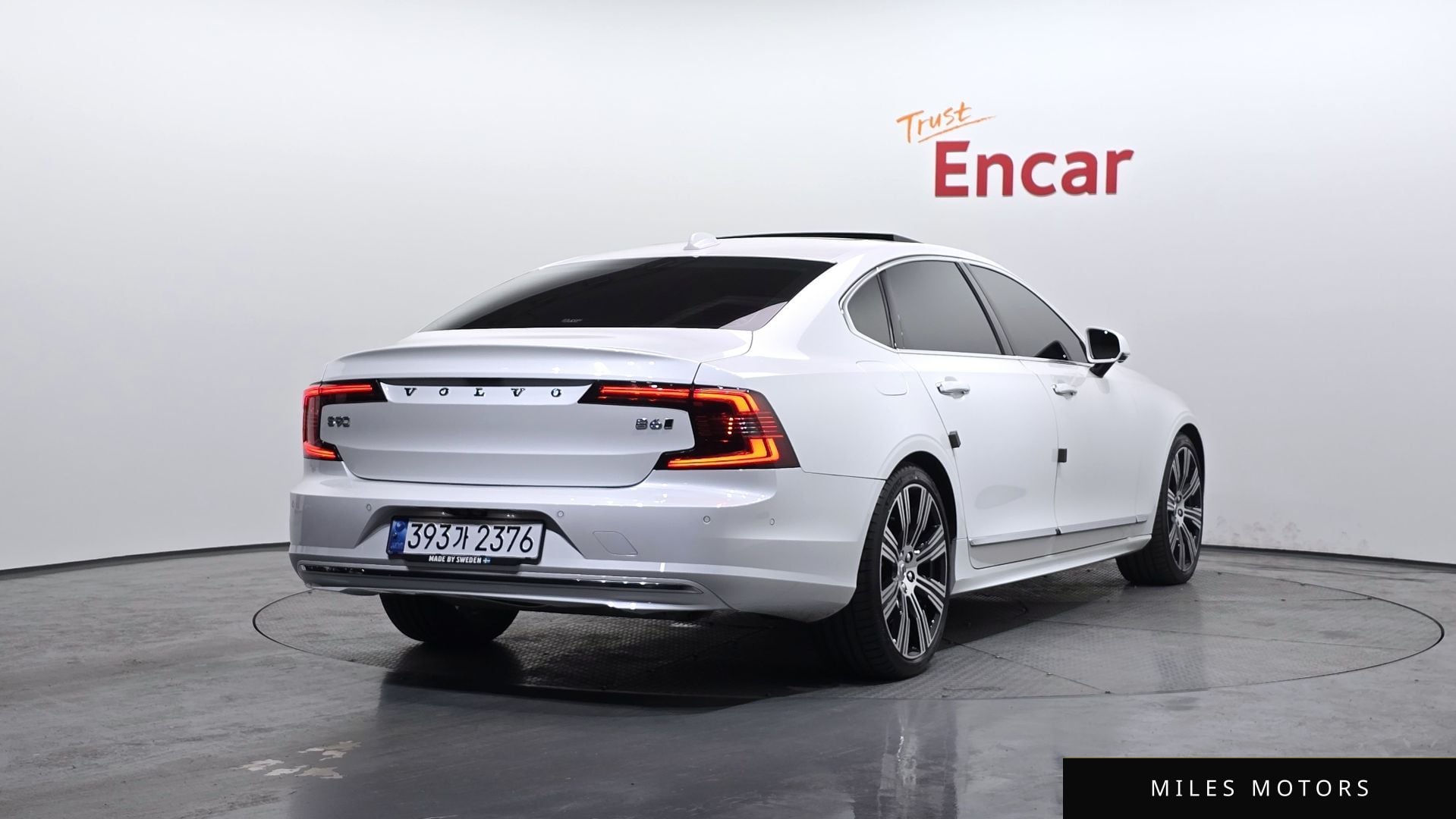 Volvo S90 2023 — миниатюра 2