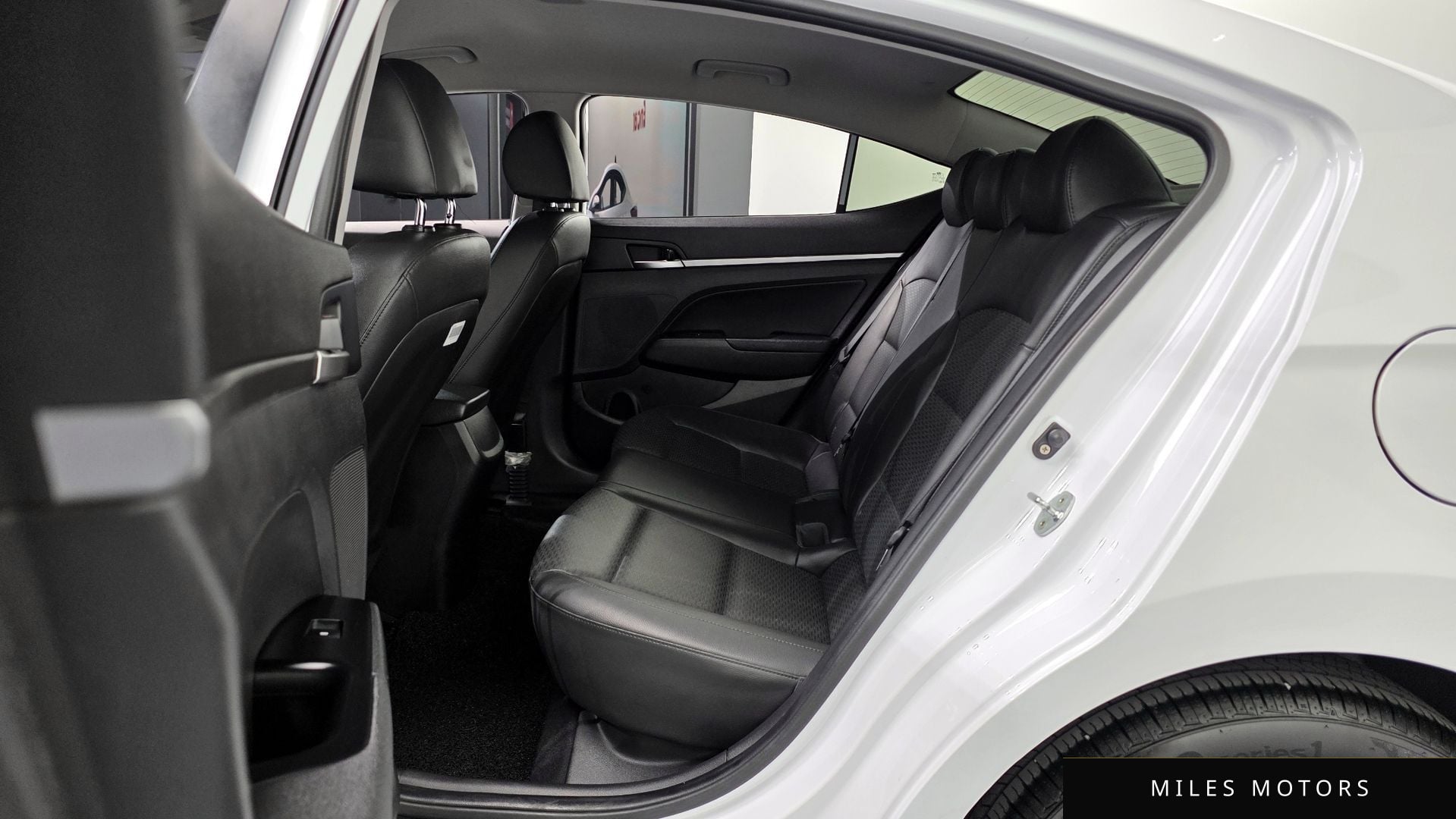 Hyundai AVANTE 2019 — миниатюра 12