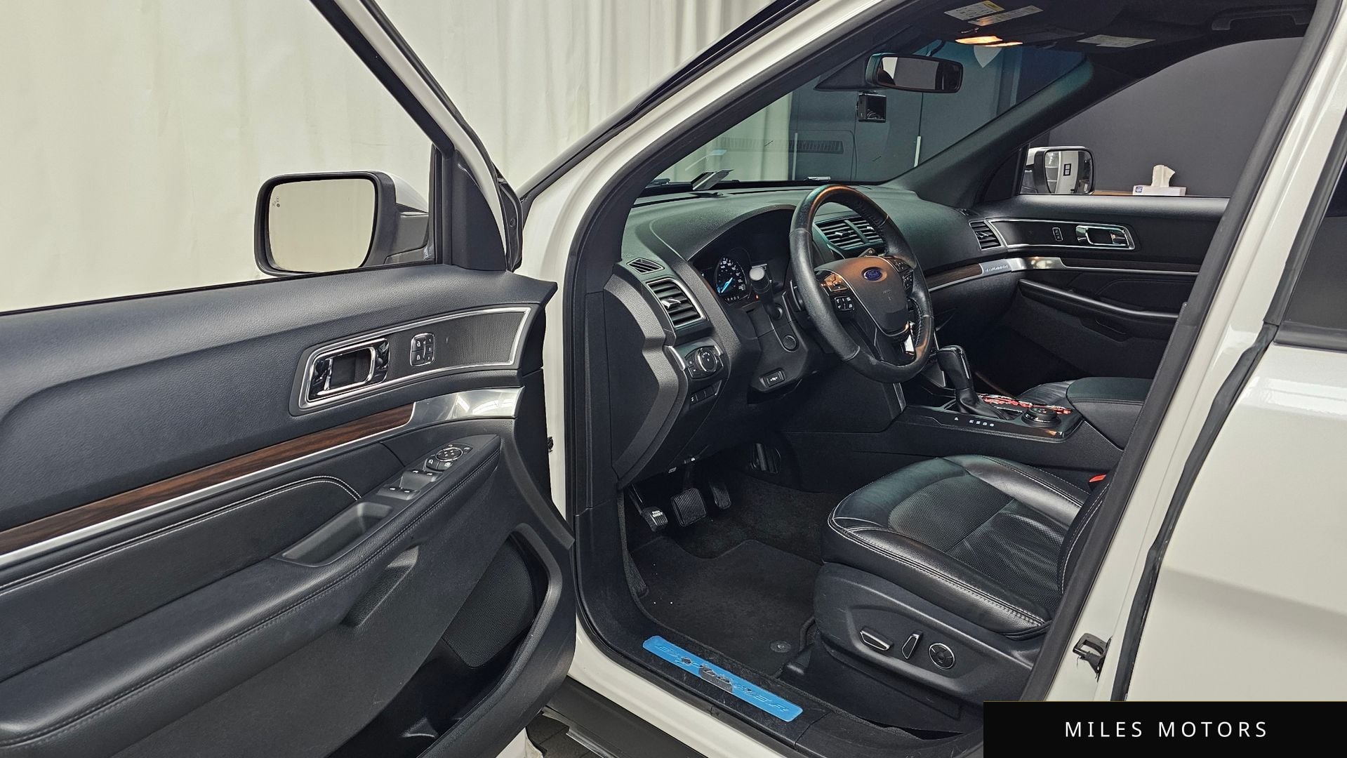 Ford Explorer 2016 — миниатюра 10
