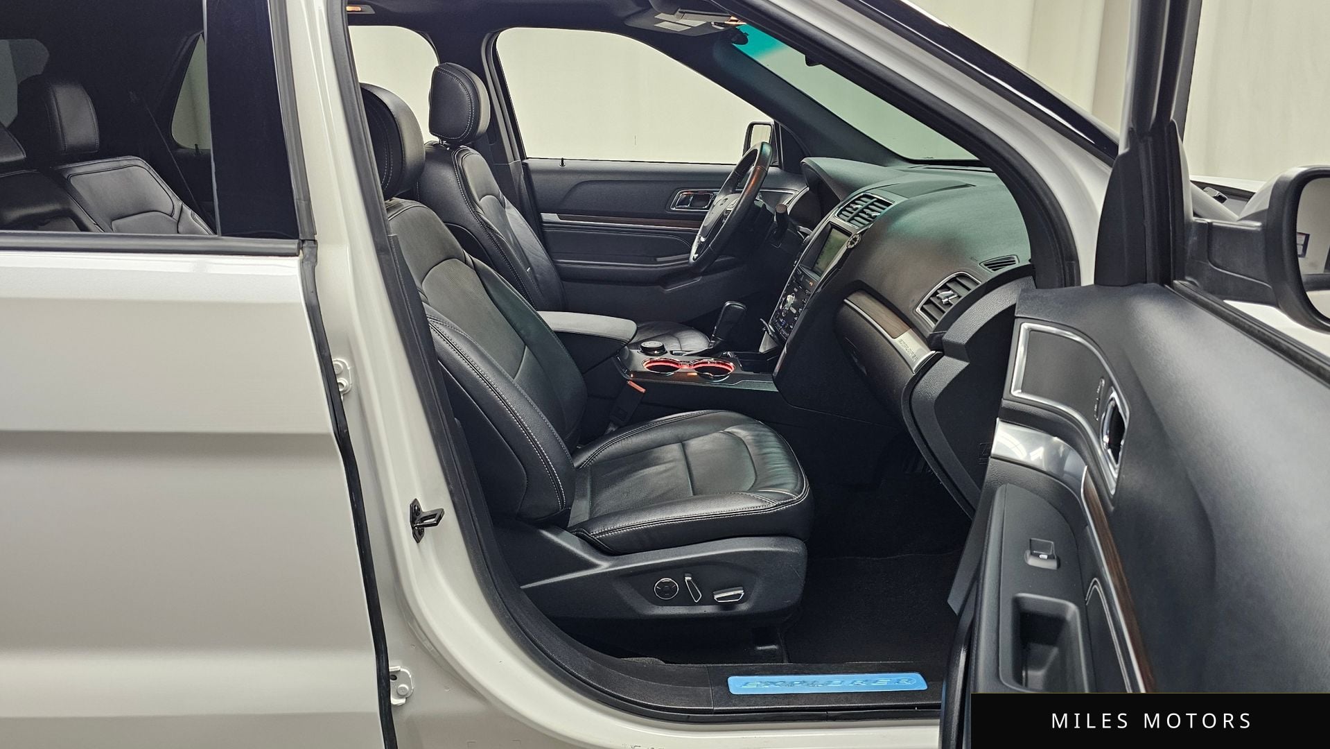 Ford Explorer 2016 — миниатюра 11