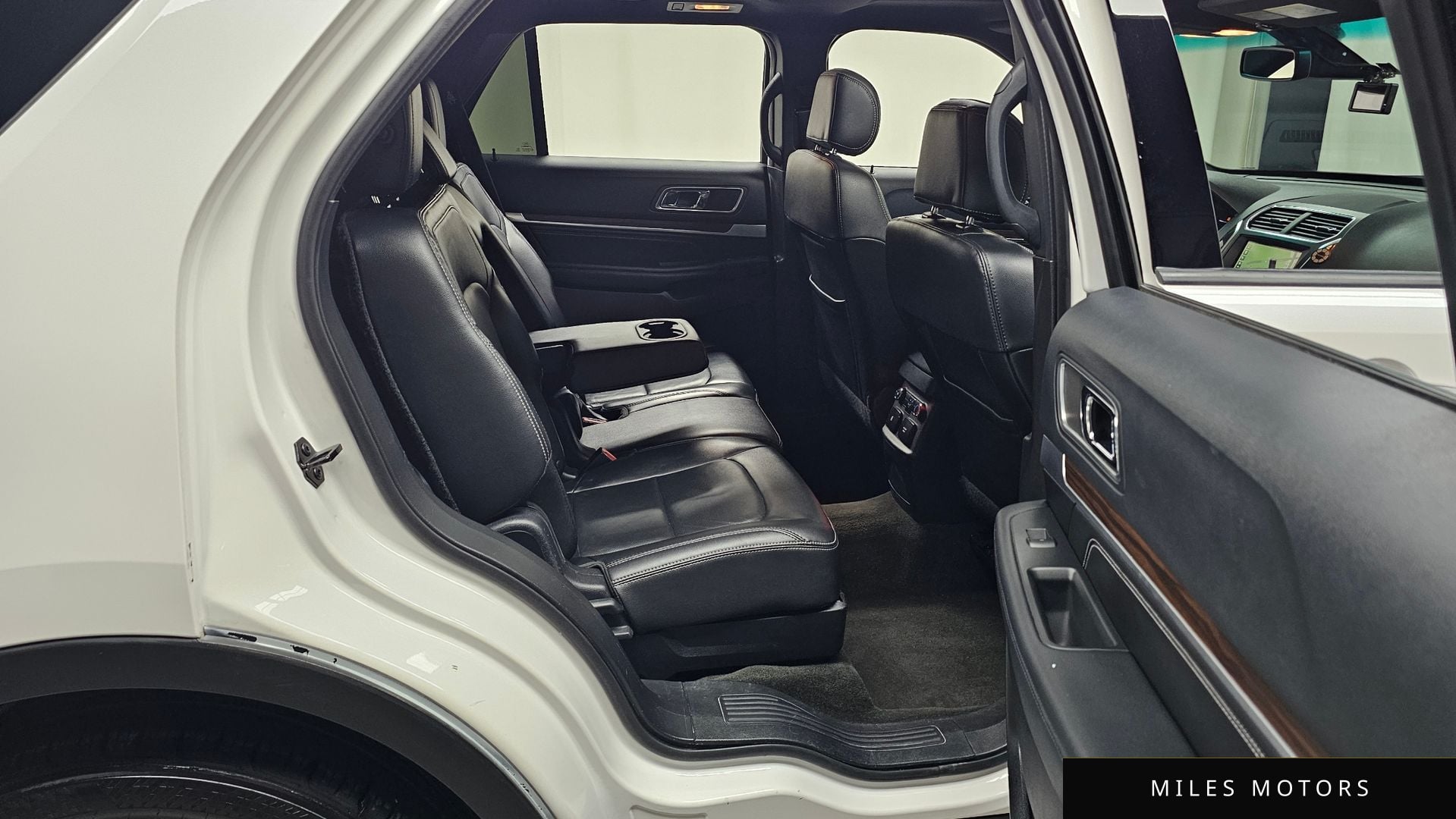 Ford Explorer 2016 — миниатюра 12