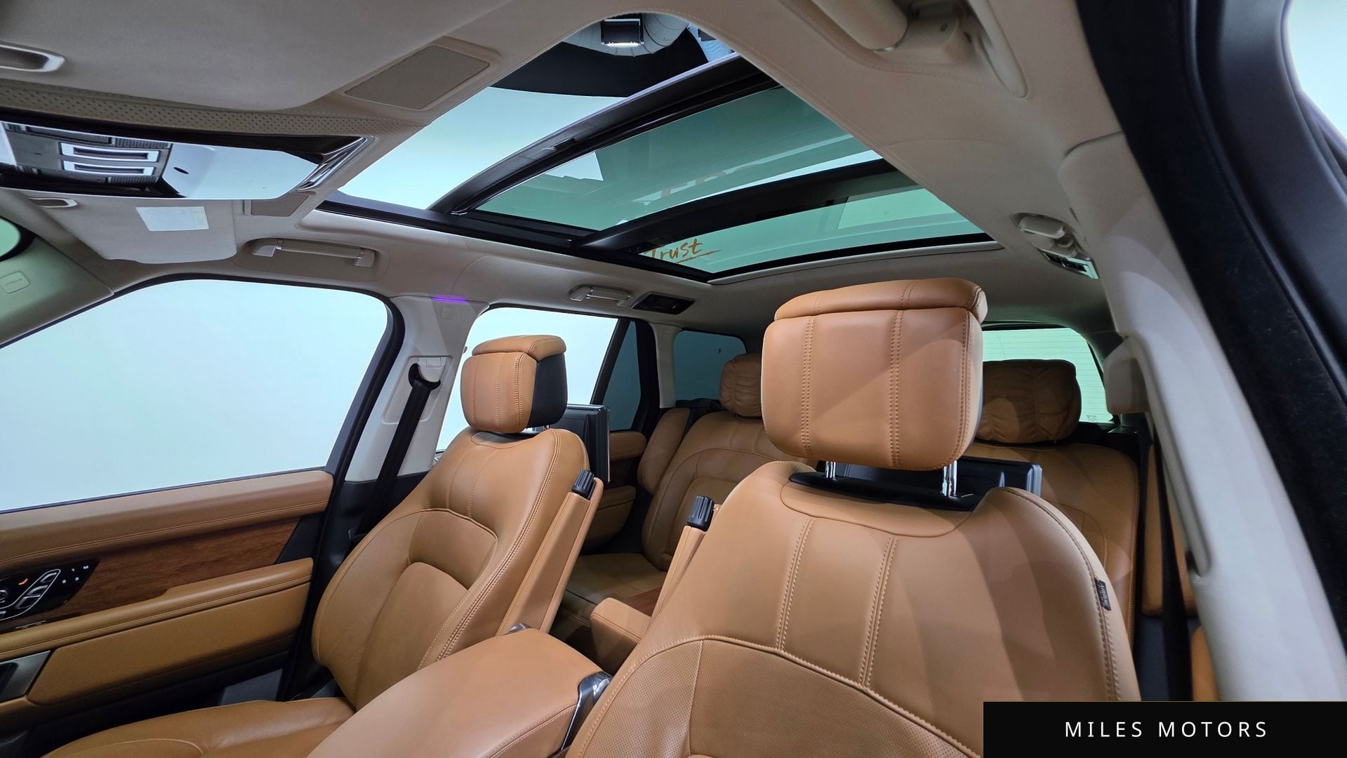 Land Rover Range Rover 2021 — миниатюра 12