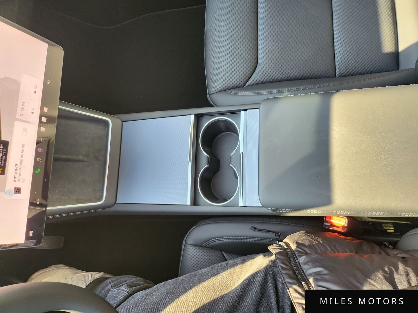 Tesla Model Y 2025 — миниатюра 11