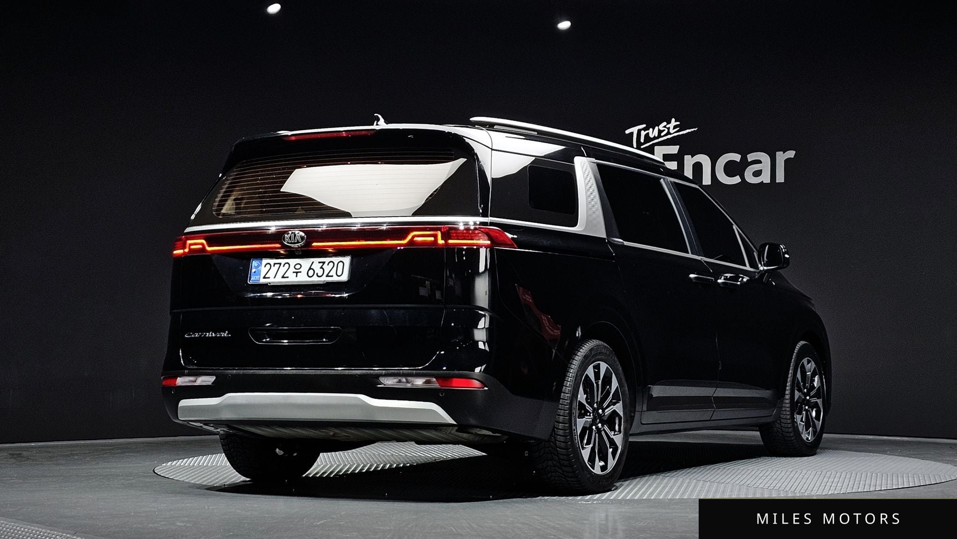 Kia Carnival 2021 — миниатюра 2