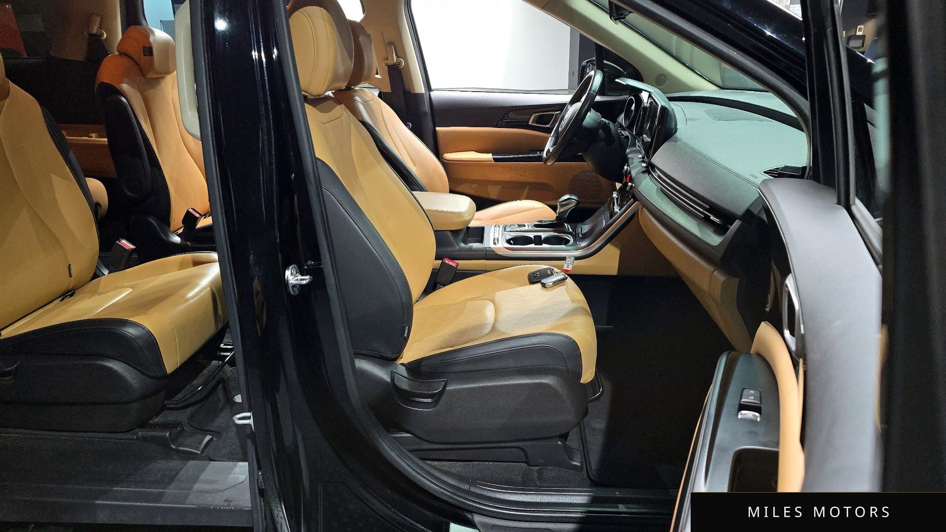 Kia Carnival 2021 — миниатюра 11