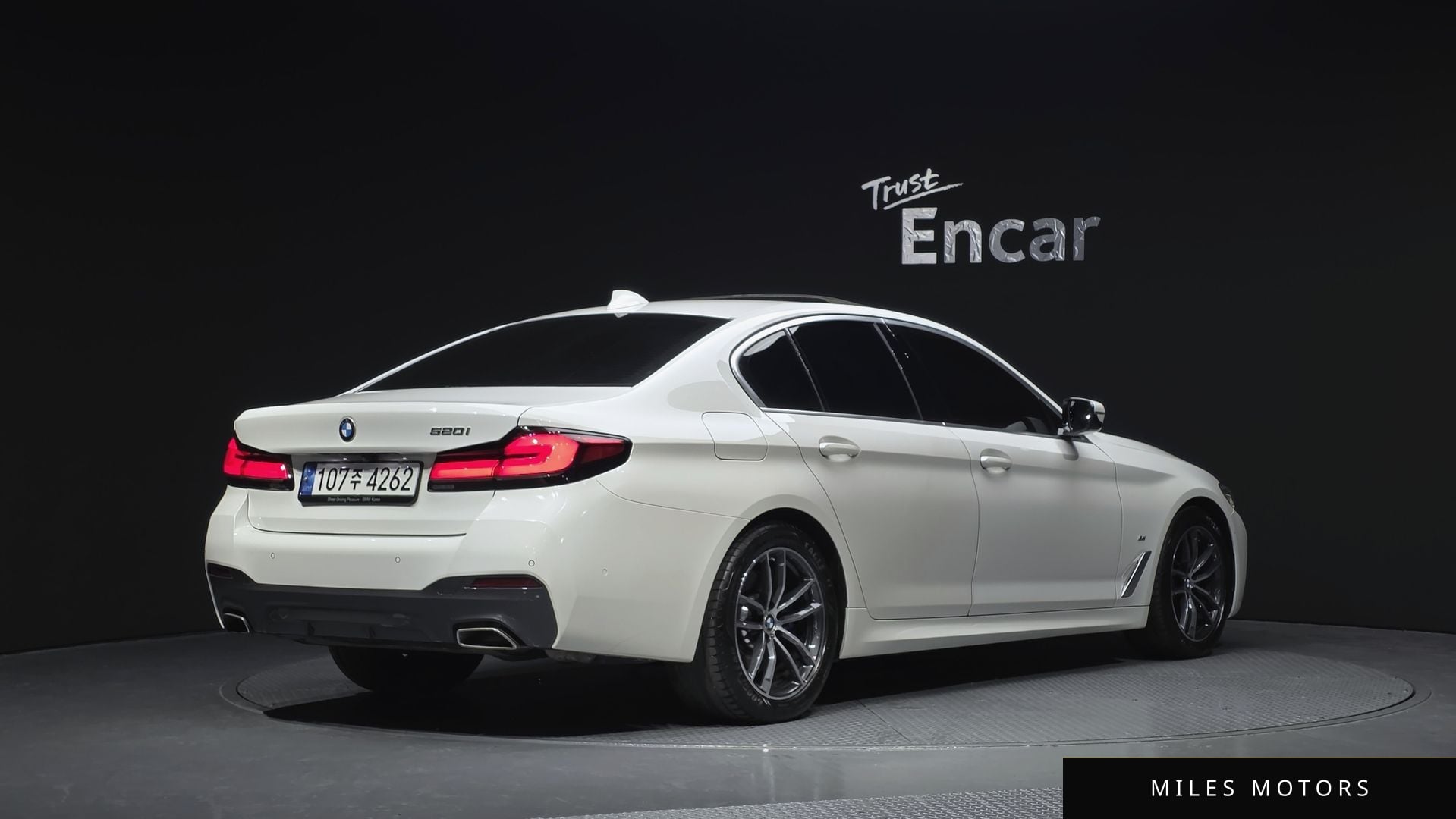 BMW 5시리즈 (G30) 2022 — миниатюра 2