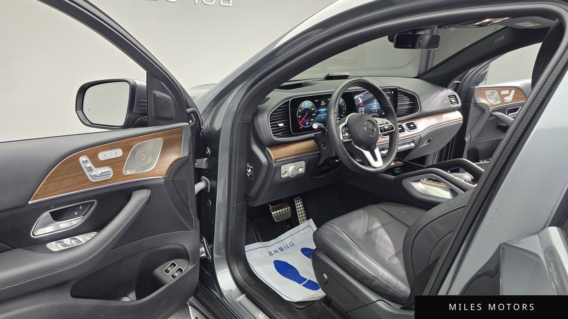 Mercedes-Benz GLE-Class W167 2022 — миниатюра 12