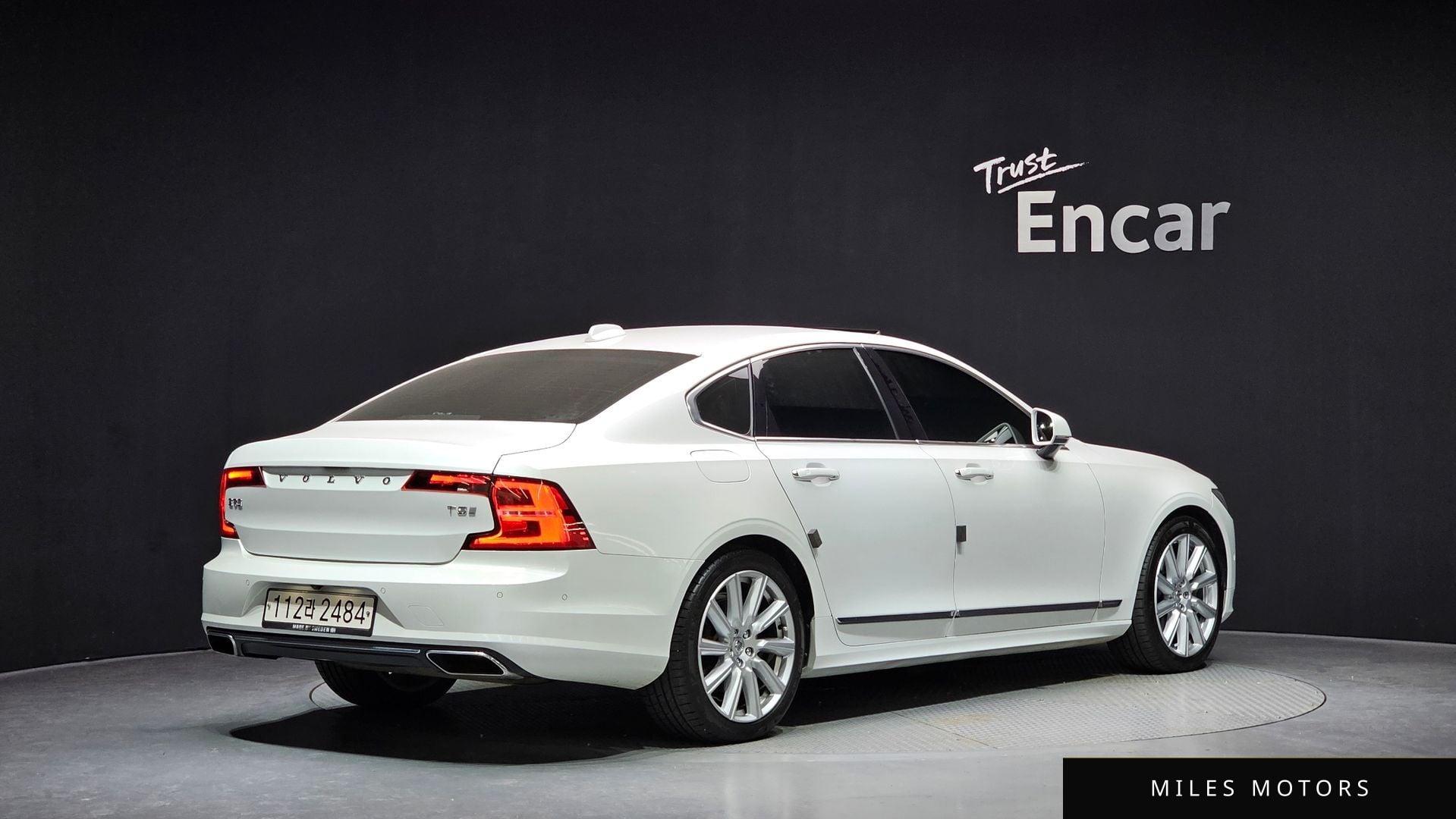 Volvo S90 2019 — миниатюра 2