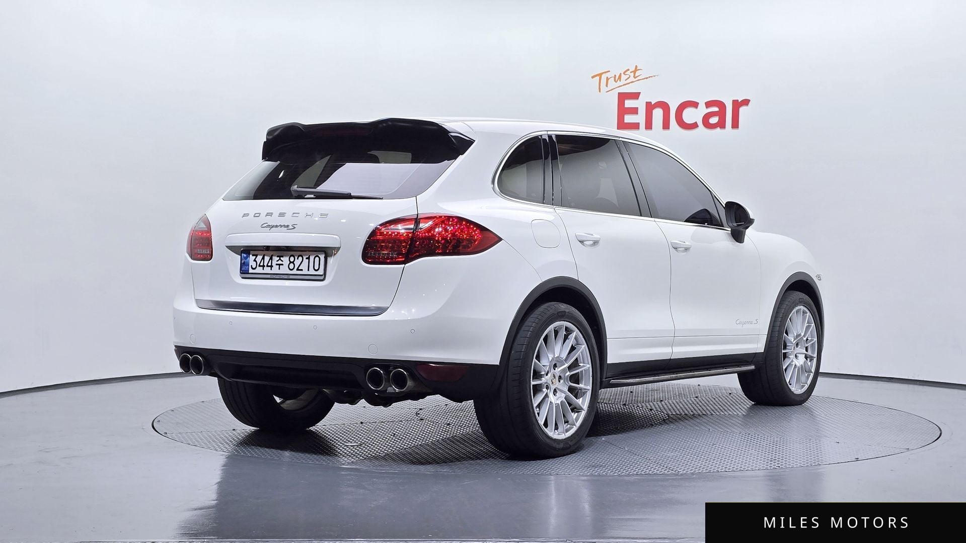 Porsche Cayenne 2012 — миниатюра 2